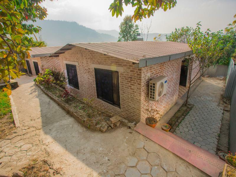 Oyo 276 White Orchid Resort Kathmandu Esterno foto